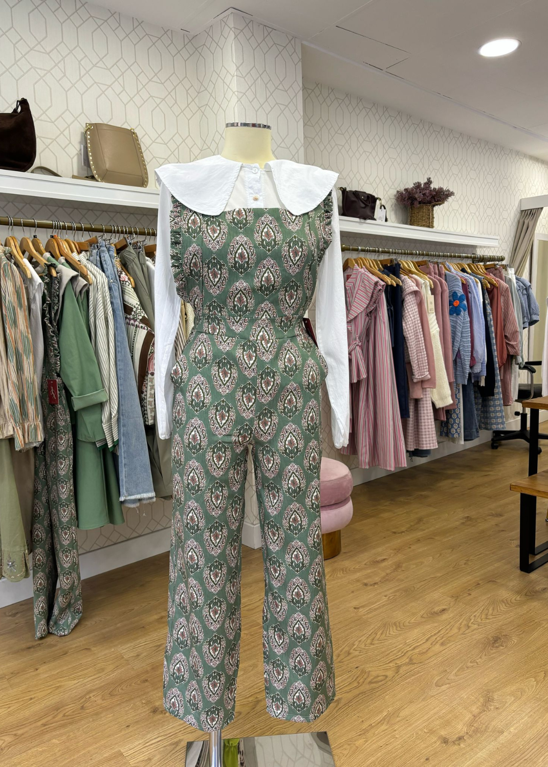 Camisa Blanco Cuello Bebe