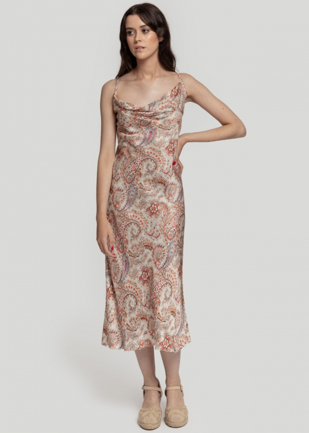 VESTIDO ARMONIAS SATINADO